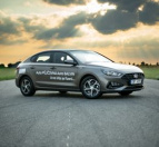 Elegantní a přitom dravý. 😎 Takový je nový Hyundai i30 Fastback. Vyznačuje se zejména svým sportovním výkonem, který podtrhují nejmodernější pohonné jednotky a převodovky. 🏎️ O vaši bezstarostnou jízdu se navíc postará balíček pokročilých bezpečnostních a asistenčních služeb.  ℹ️ Tak se k nám stavte na testovací jízdu! https://autobalvin.hyundai.cz/modely/i30-fastback-2020