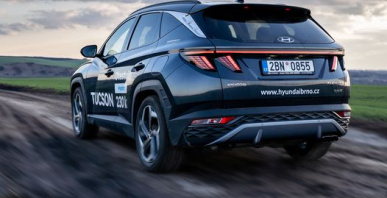 V novém Hyundai Tucson si můžete v klidu užívat radost z jízdy – o vše ostatní se postará nejmodernější konektivita a našlapané bezpečnostní a asistenční systémy. 🛰️ 🚗 Začíná to testovací jízdou v našem autosalonu: https://autobalvin.hyundai.cz/modely/tucson-2020
